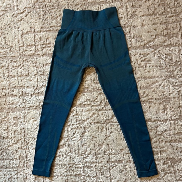 Gymshark Blue Cropped Leggings - Picture 3 of 4